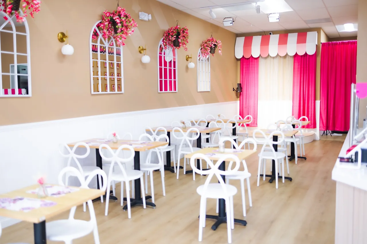 Dreamland Anime Cafe dining room in La Habra